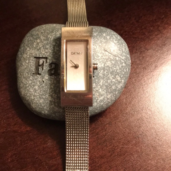 Watch - Picture 2 of 3